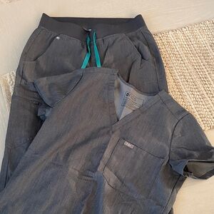 Women’s Figs Gray Scrub Set with Teal drawstring